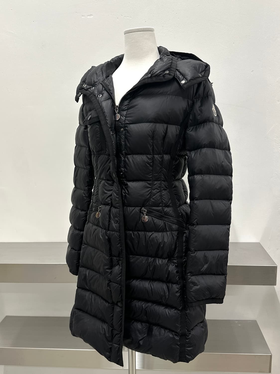 몽클레어 헤르민 블랙 롱 패딩  상품이미지2