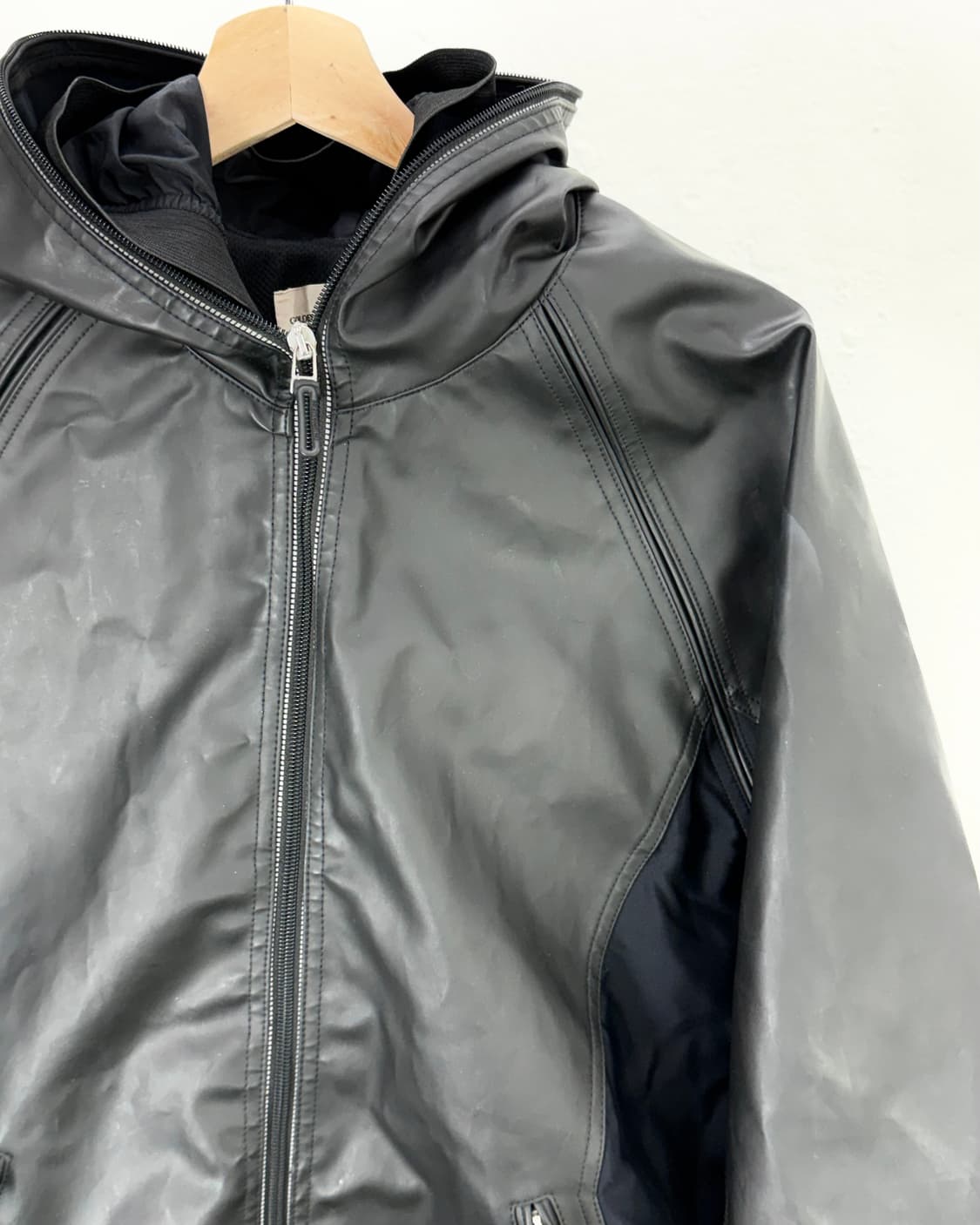 골든구스 블랙 리나일론 메쉬 테크니컬 풀 오버 레인 자켓 상품이미지4