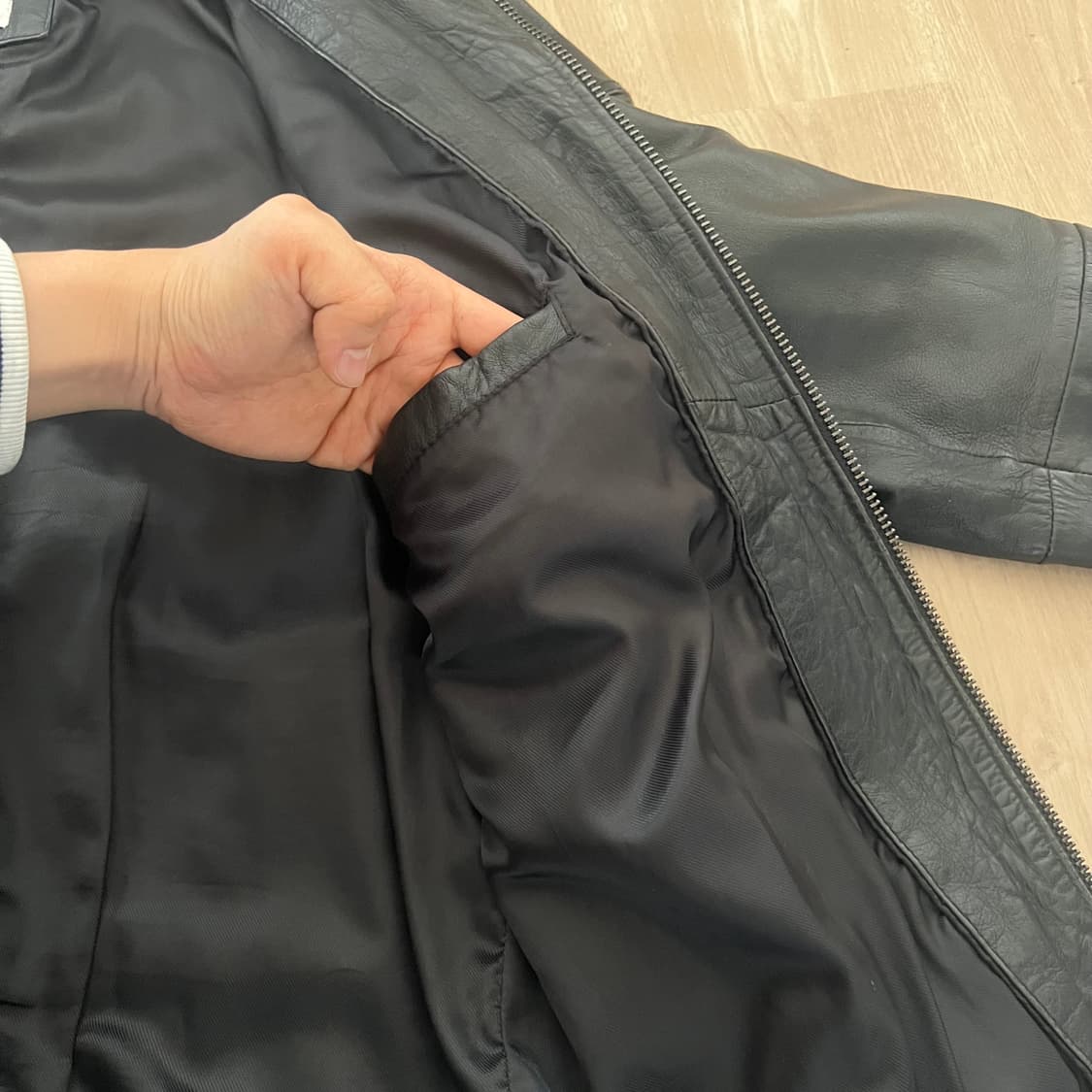 [ZARA] 자라 리얼레더 헨리넥 카라 라이더 자켓 상품이미지5