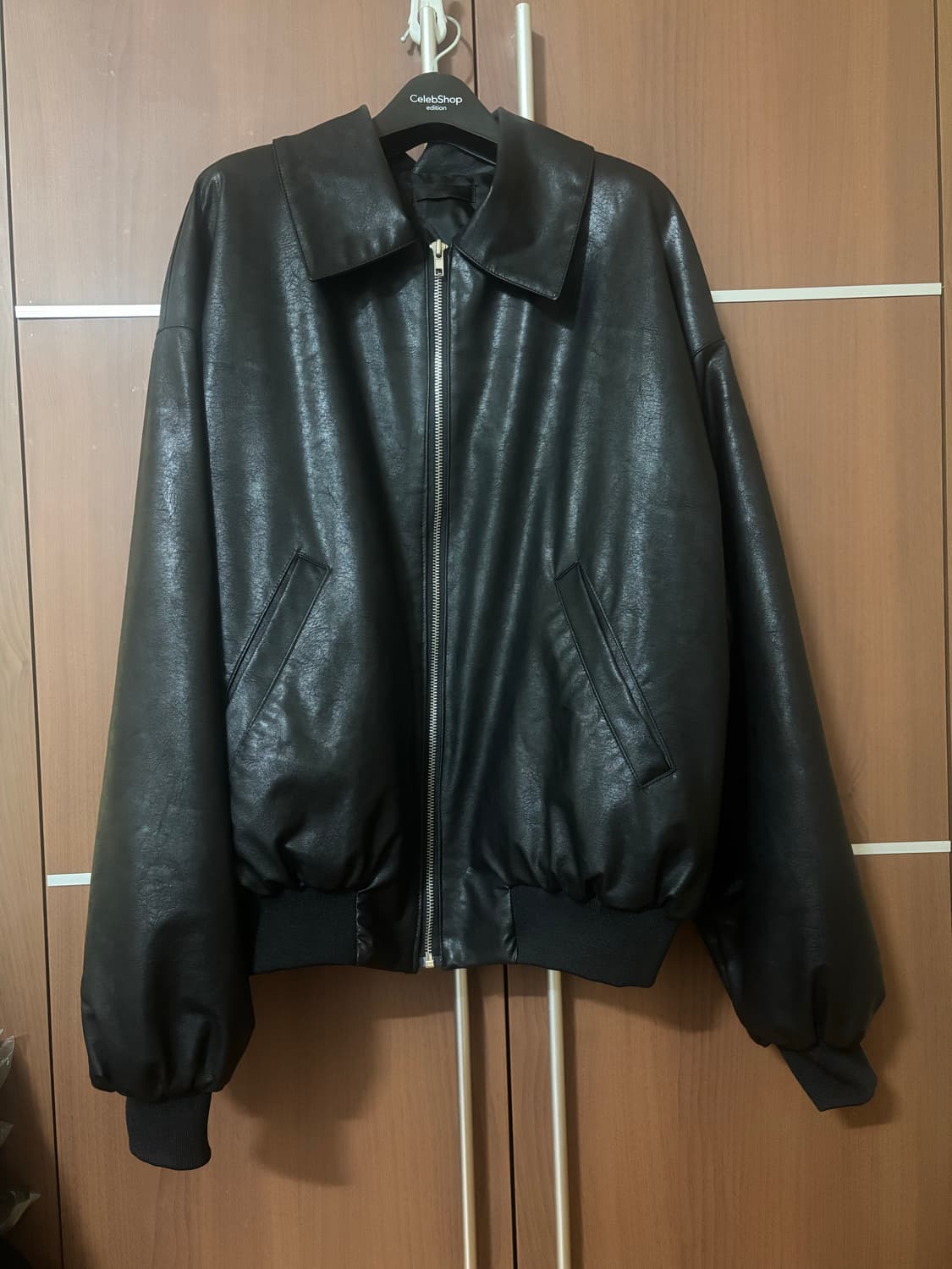 Amu padded black synthetic leather 상품이미지5