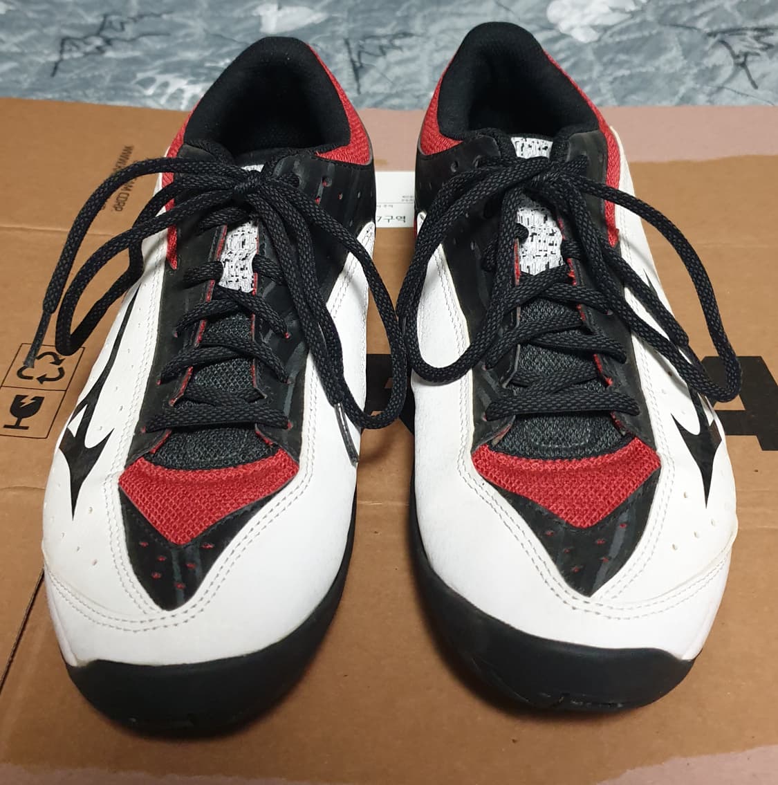 미즈노 웨이브 플래시 AC 테니스 배드민턴 겸용 운동화 (270) 상품이미지1