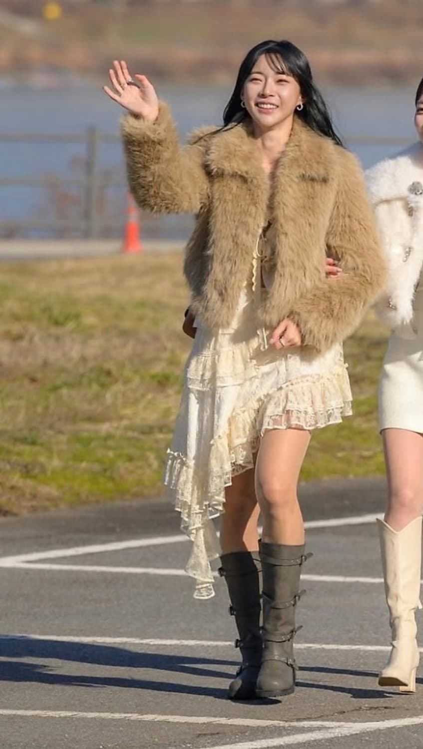 [새상품] 스탠드오일 버클 타이드 롱 부츠 (솔로지옥 김민지 착용) 상품이미지6