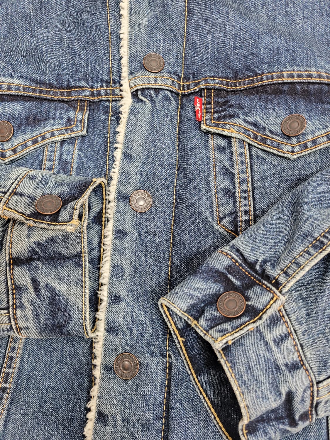 LEVI'S 리바이스 쉐르파 트러커 데님 자켓 / 남 M
 상품이미지5