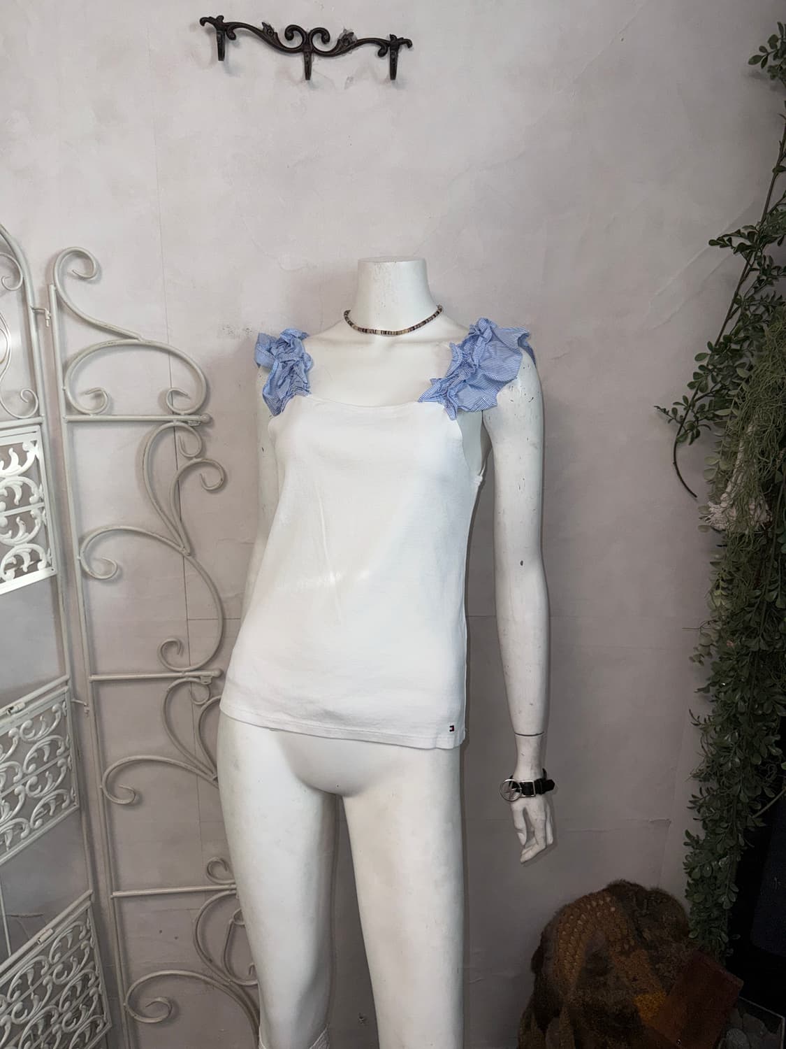 Tommy Hilfiger frill sleeve detail 슬리브리스 상품이미지1