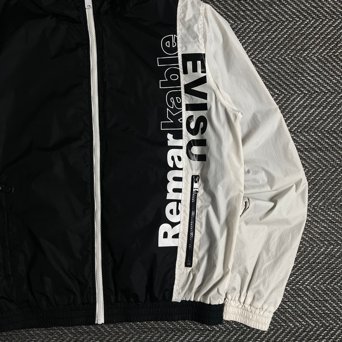 에비수 빅로고 배색 경량 바람막이 자켓y 3339 상품이미지3