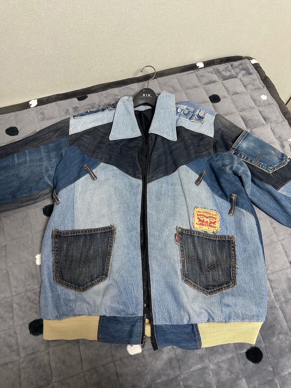 Levi's Reworked Patchwork Denim Jacket 상품이미지3