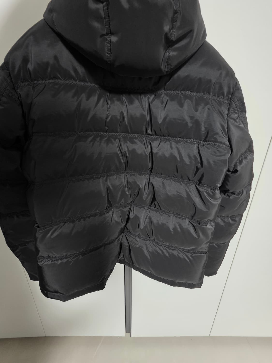 프라다 패딩 (정품) 사이즈56 (105-110) 상품이미지2