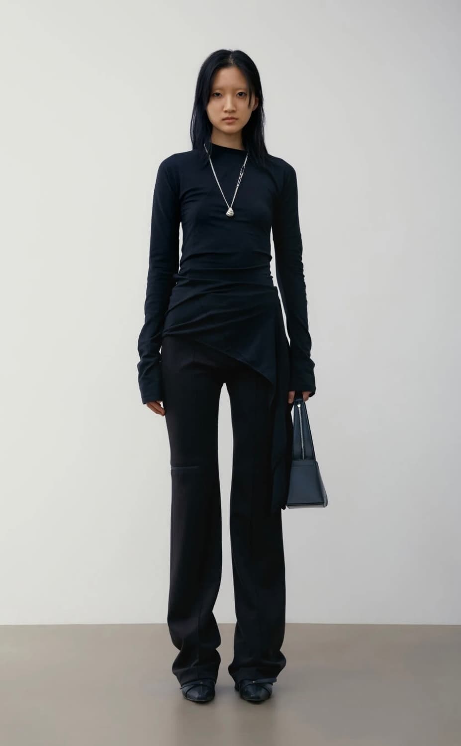 LC WRAP T-SHIRT_BLACK 상품이미지1