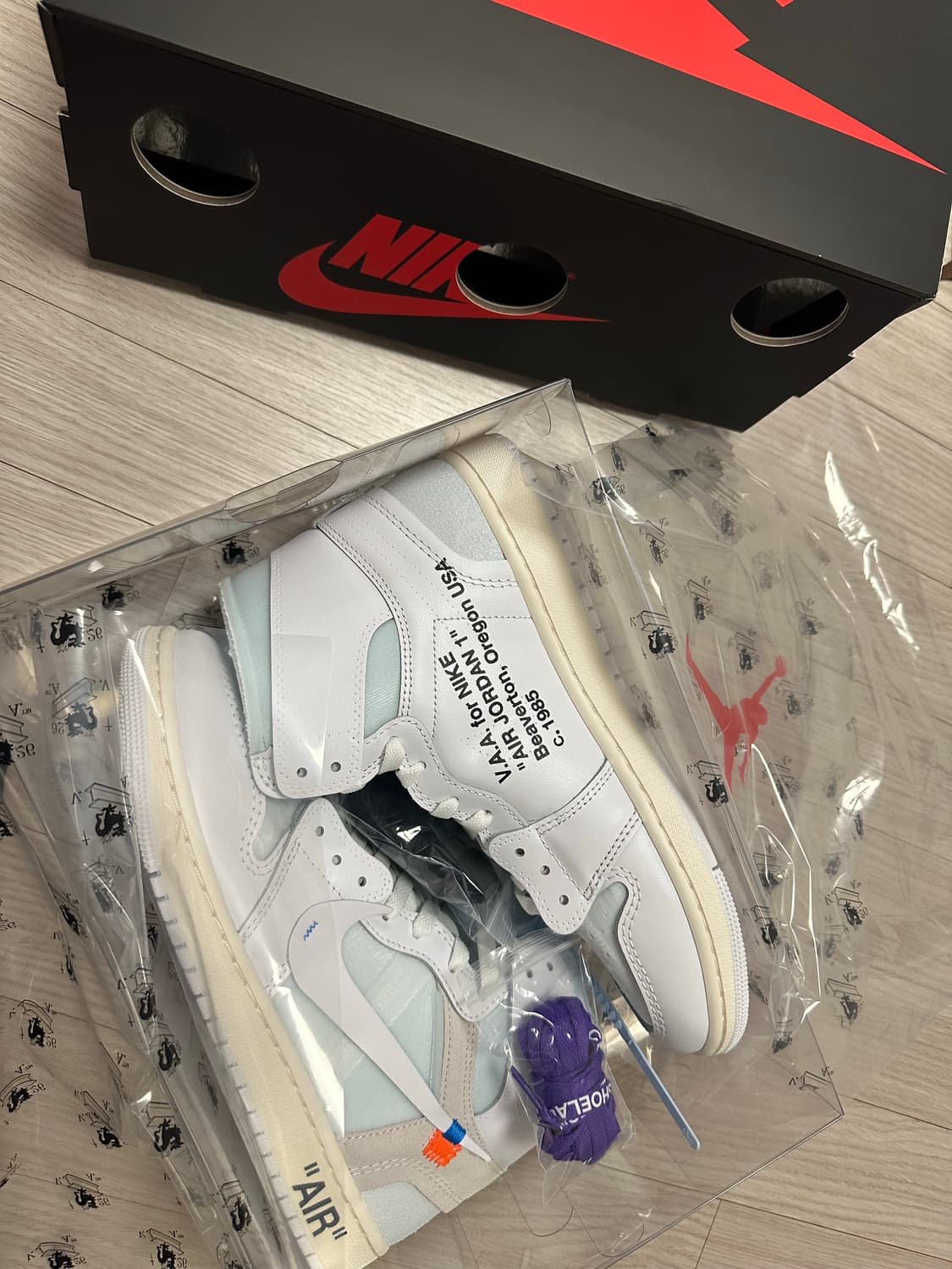 280 조던 1 하이 오프화이트 알래스카 상품이미지1