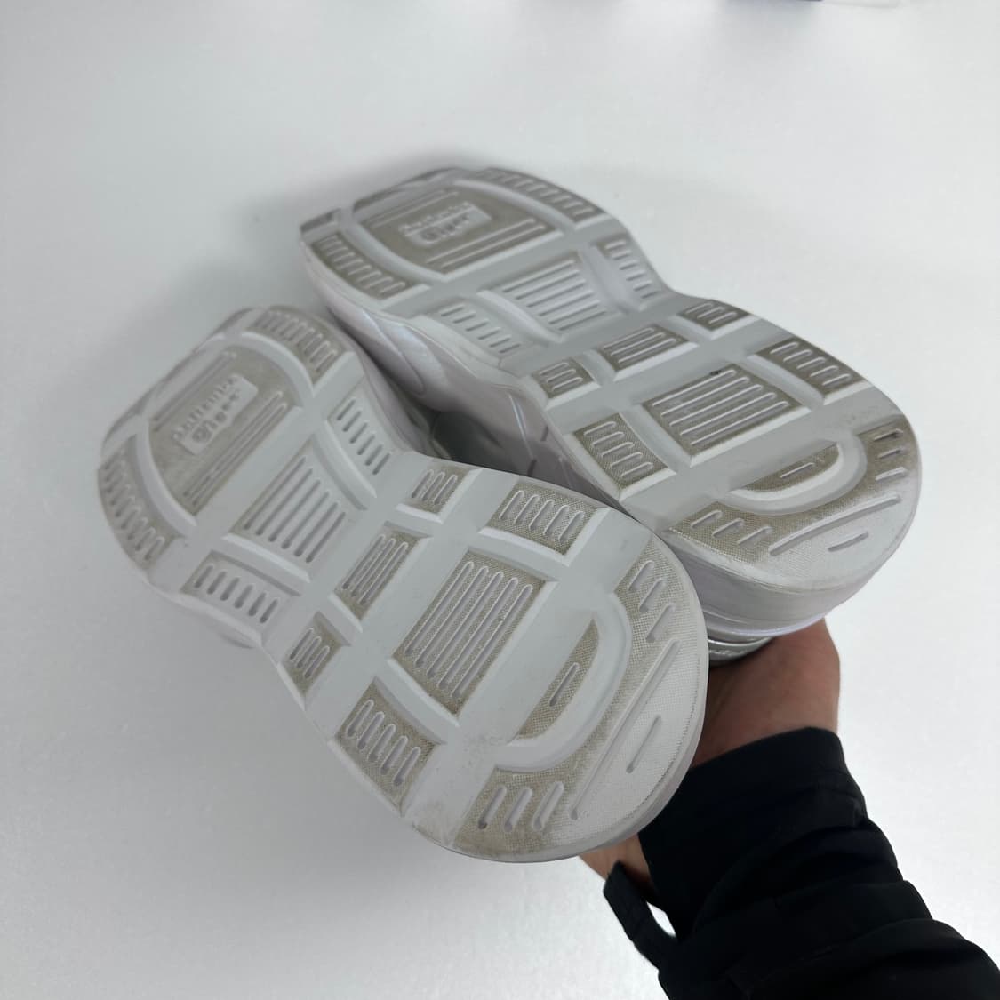 오니츠카타이거 x 신데렐라 오로라 홀로그램 스니커즈 운동화 250 상품이미지7