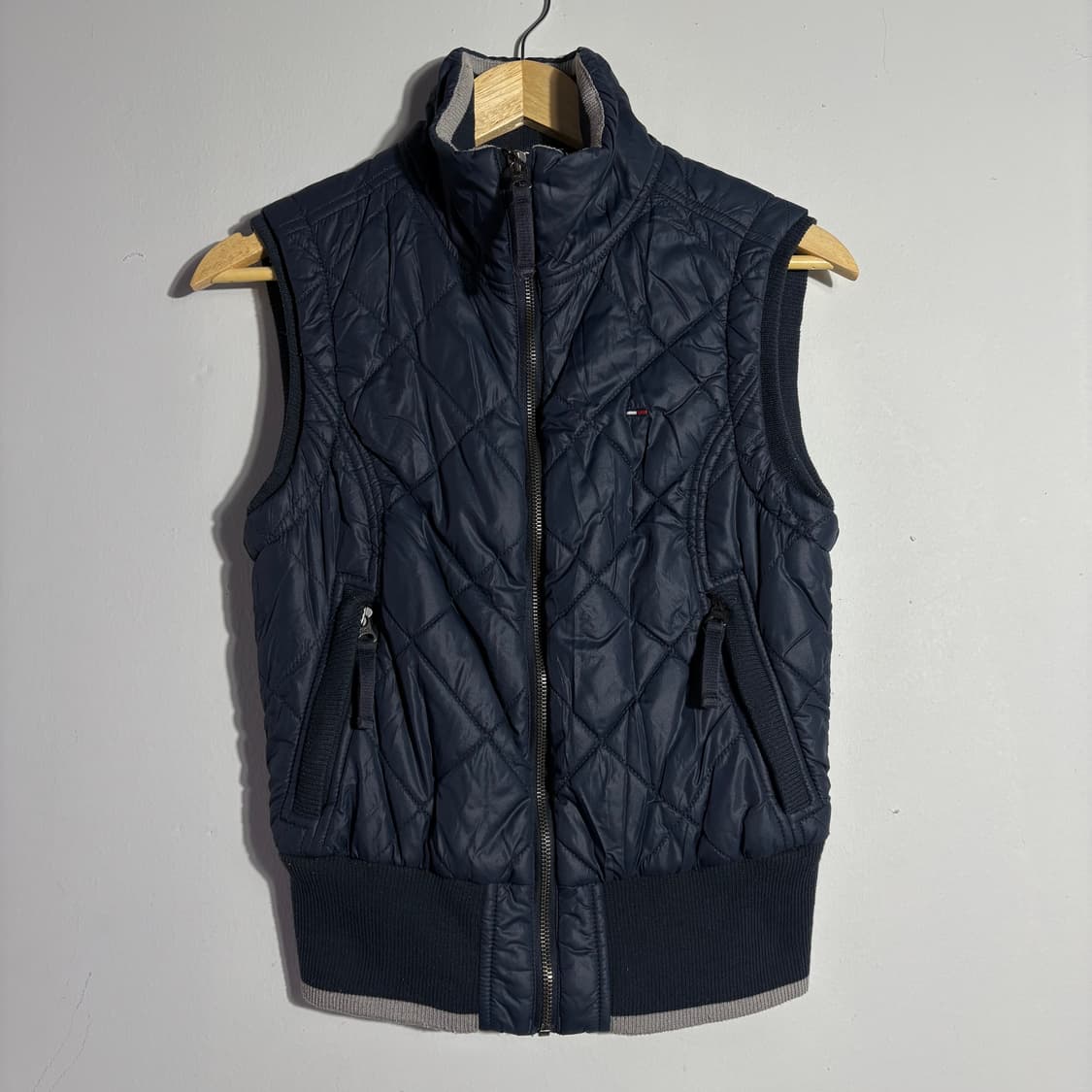 타미 힐피거 퀼팅 패딩 베스트 (무료배송) 상품이미지1