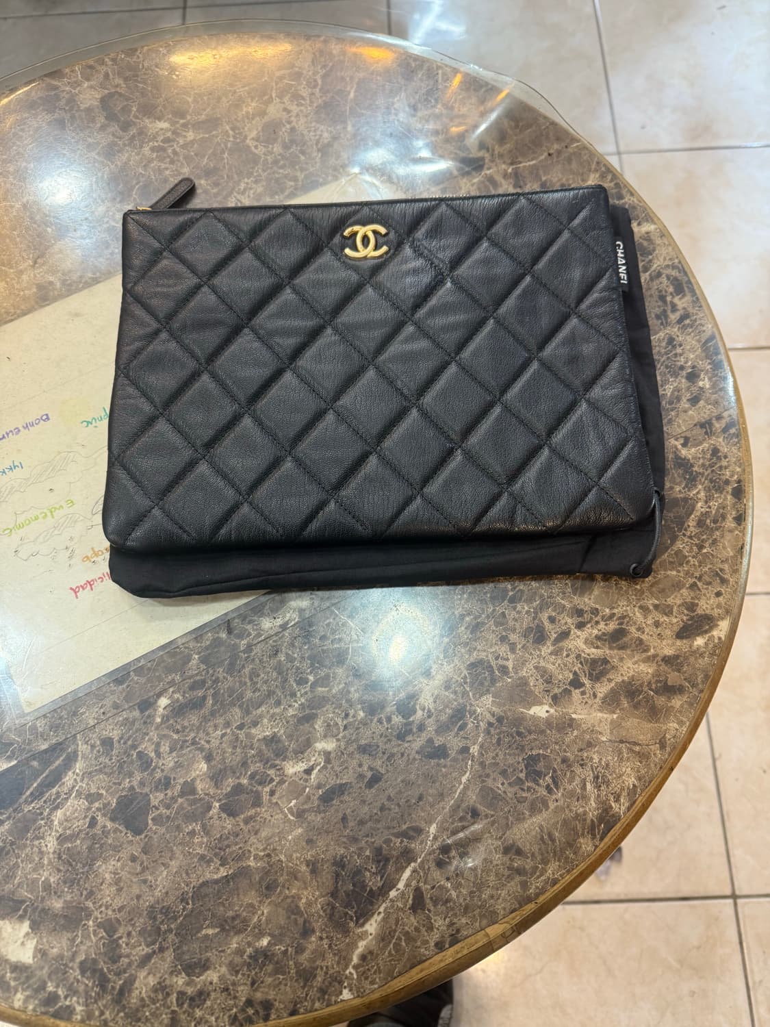 정품 샤넬 29번대 캐비어 클러치 팝니다 상품이미지1