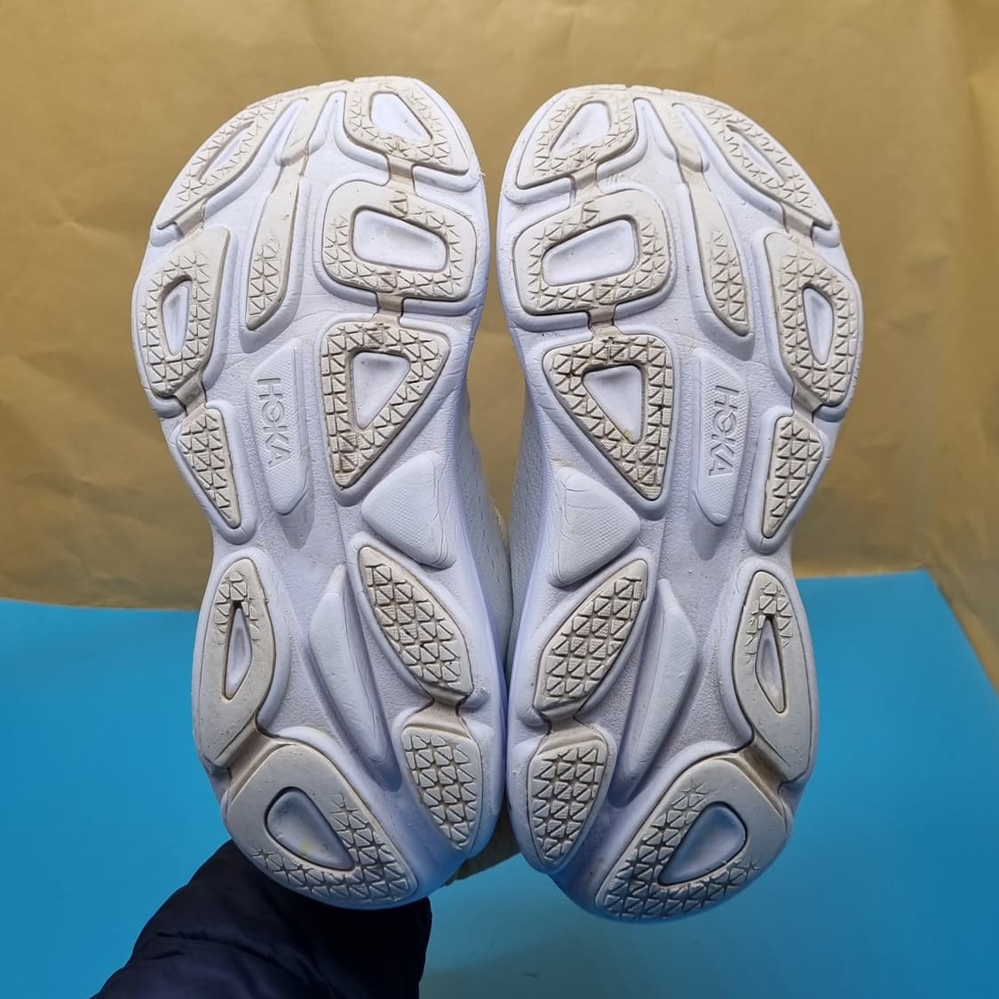 호카 본디8 여성런닝화235  상품이미지3