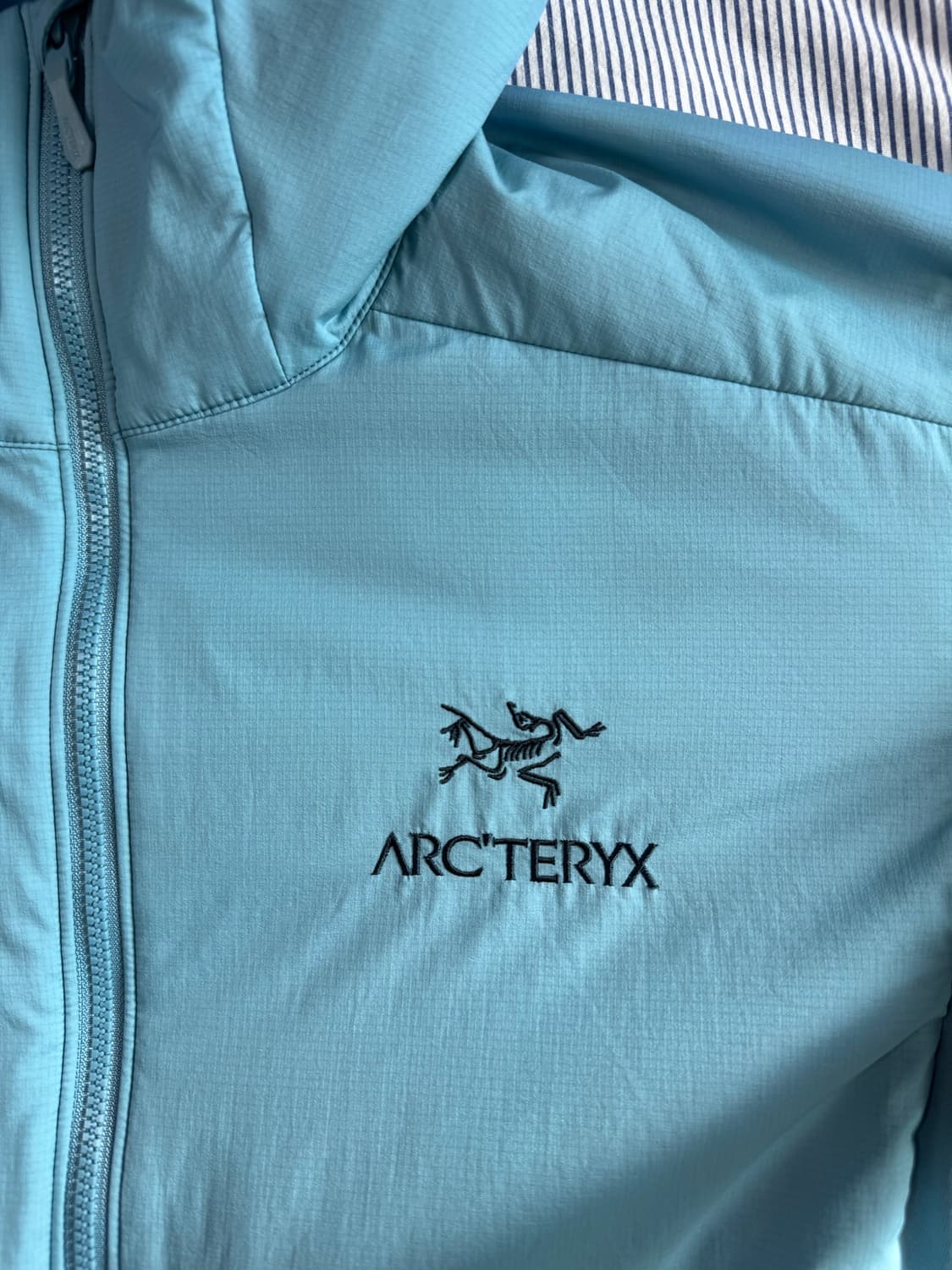 (민트급) 아크테릭스 아톰 LT 후디 솔레스 S 상품이미지4