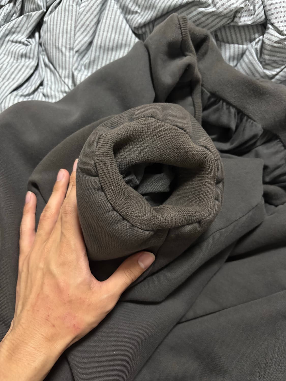 이지 갭 발렌시아가 도브 후드 S 블랙(워시드x) 베트남 상품이미지3