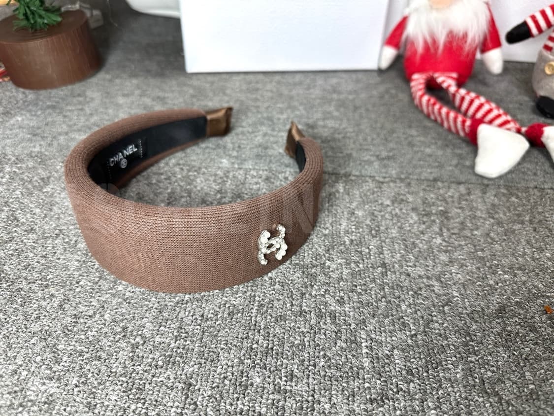 샤넬 진주 큐빅 머리띠 브라운 상품이미지4