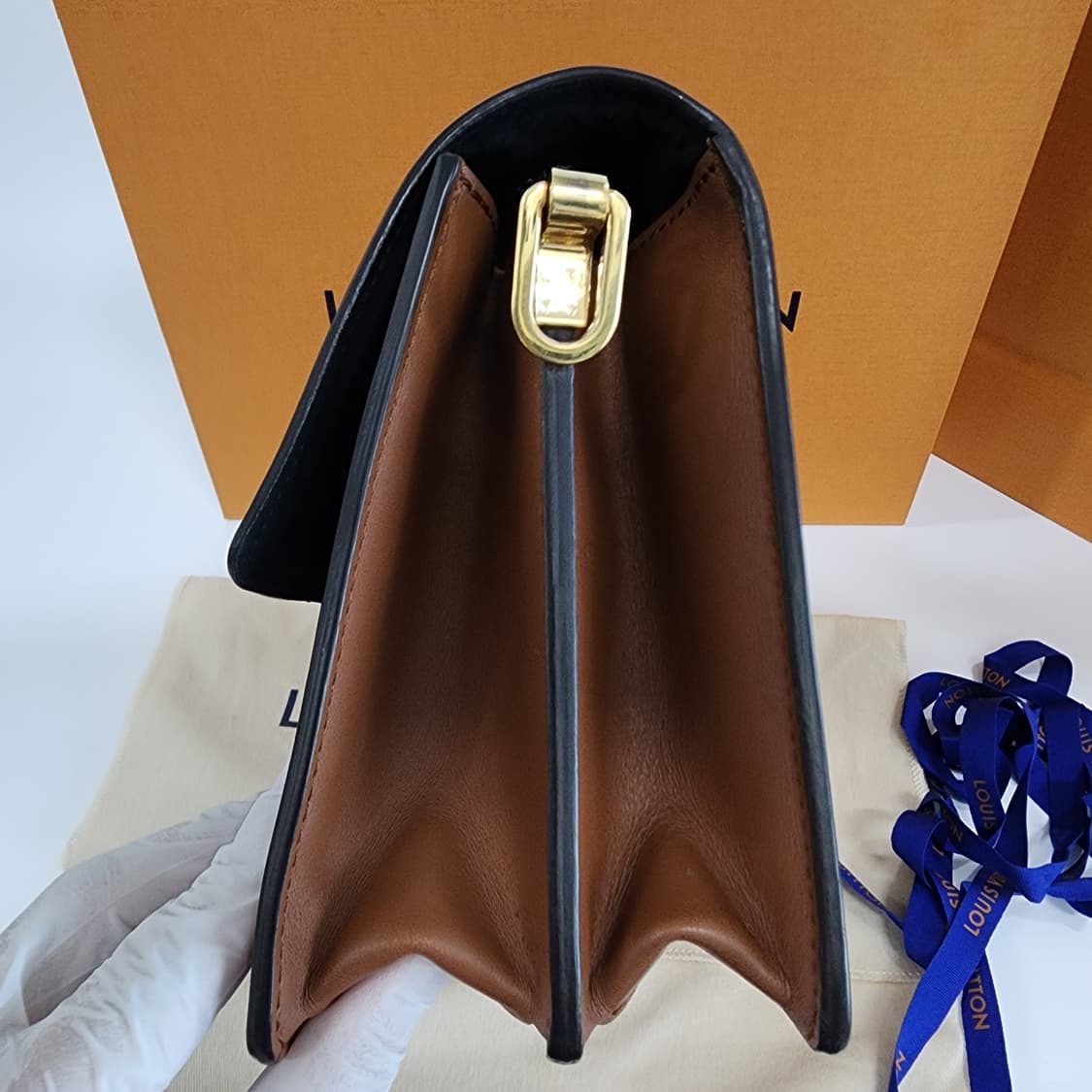 루이비통 도핀 MM 모노그램 리버스 캔버스 숄더 크로스백 M45958 상품이미지5