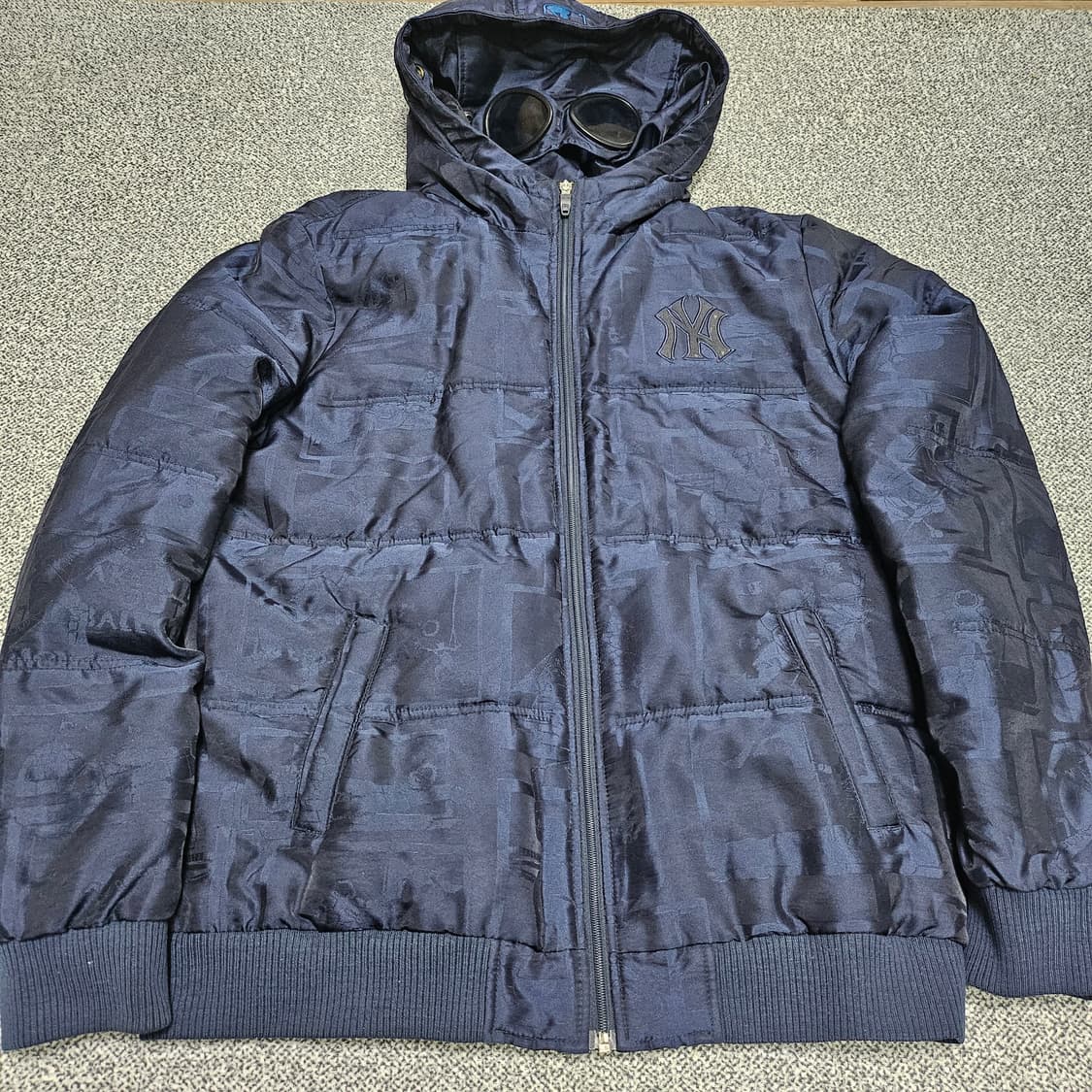 MLB 뉴욕양키스 후드 패딩점퍼 상품이미지1