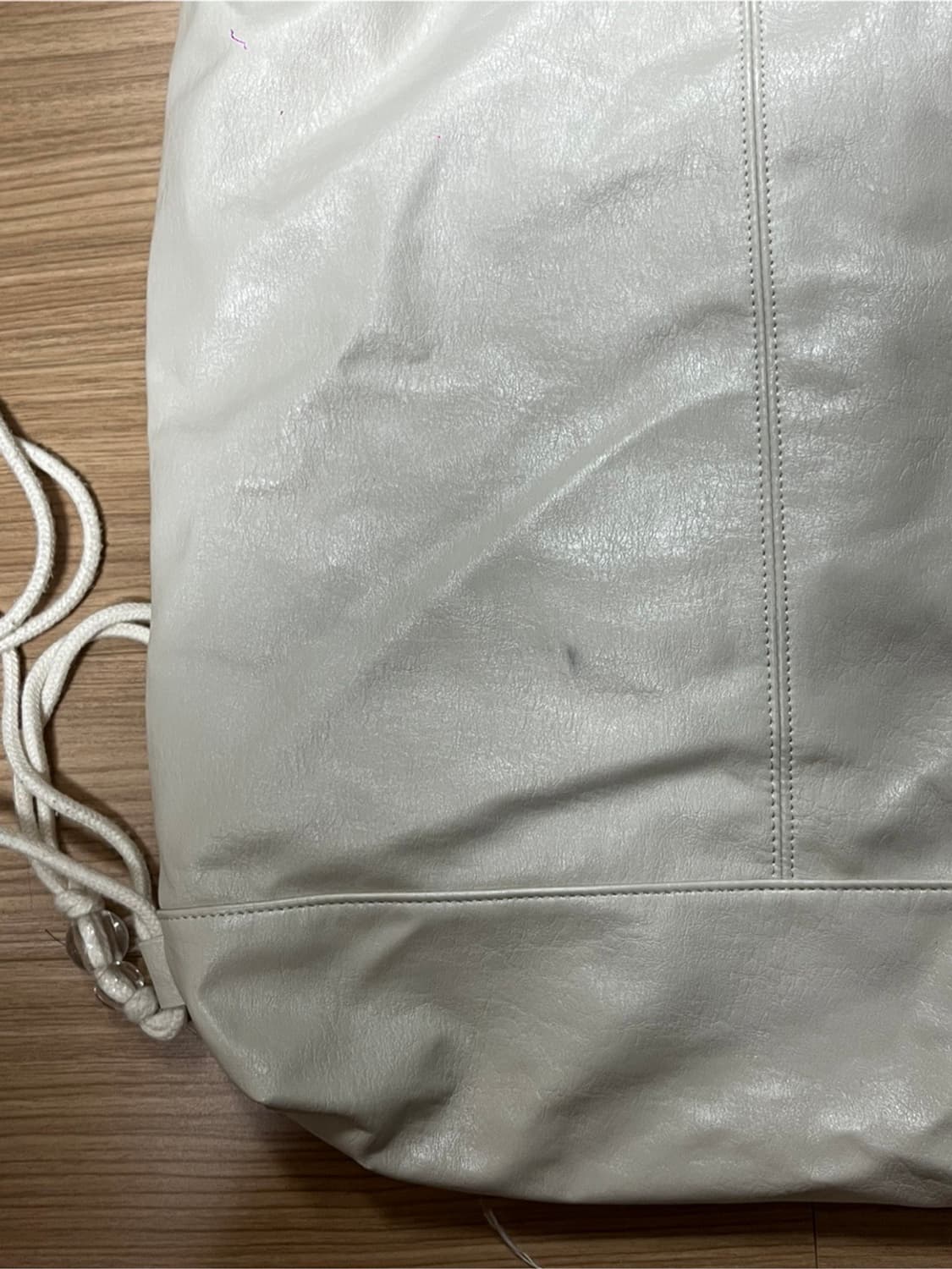 필인더블랭크 가방 Crinkle Gym Bag (M) 상품이미지4