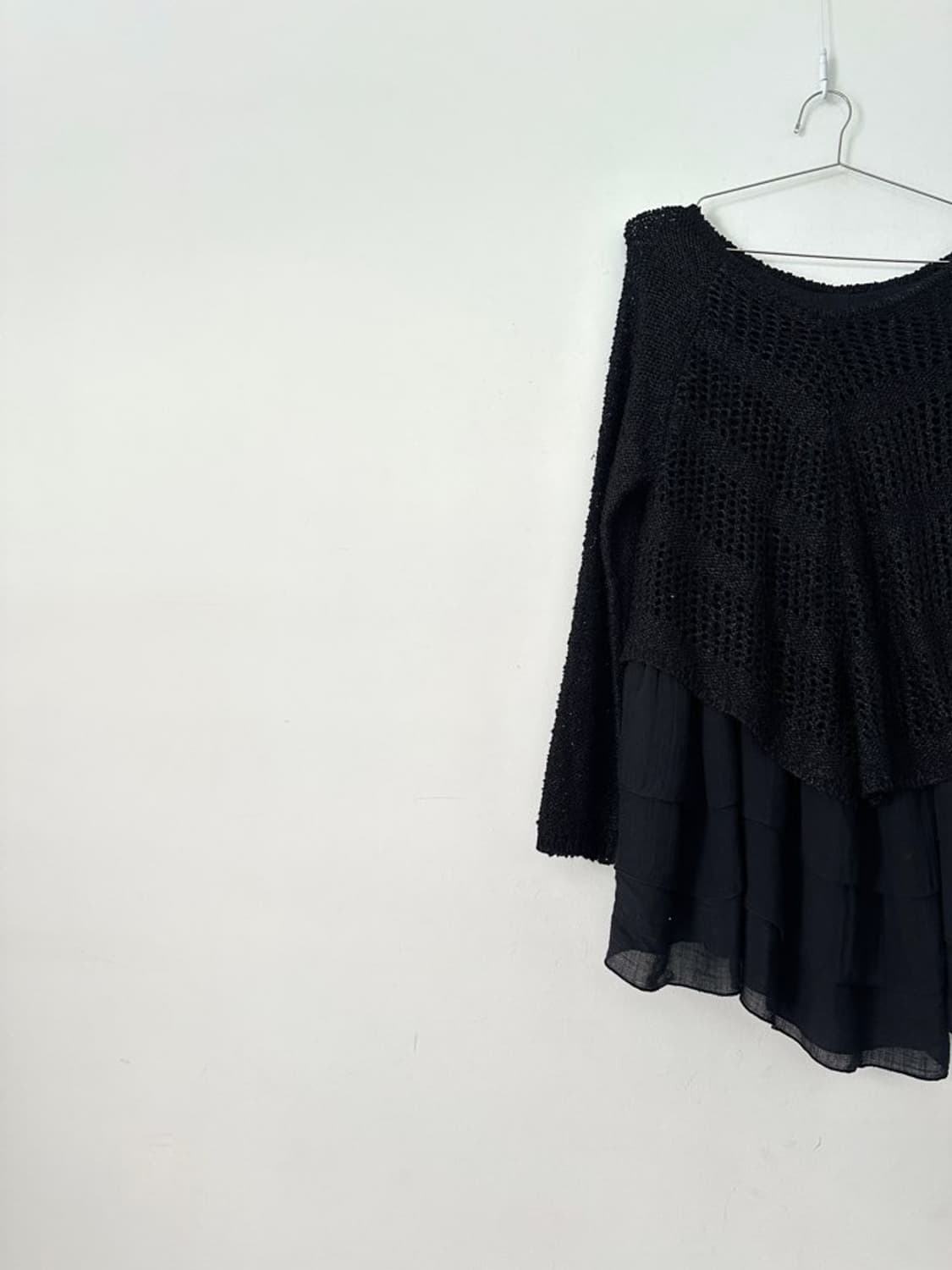 Frill layered knit / black 상품이미지3