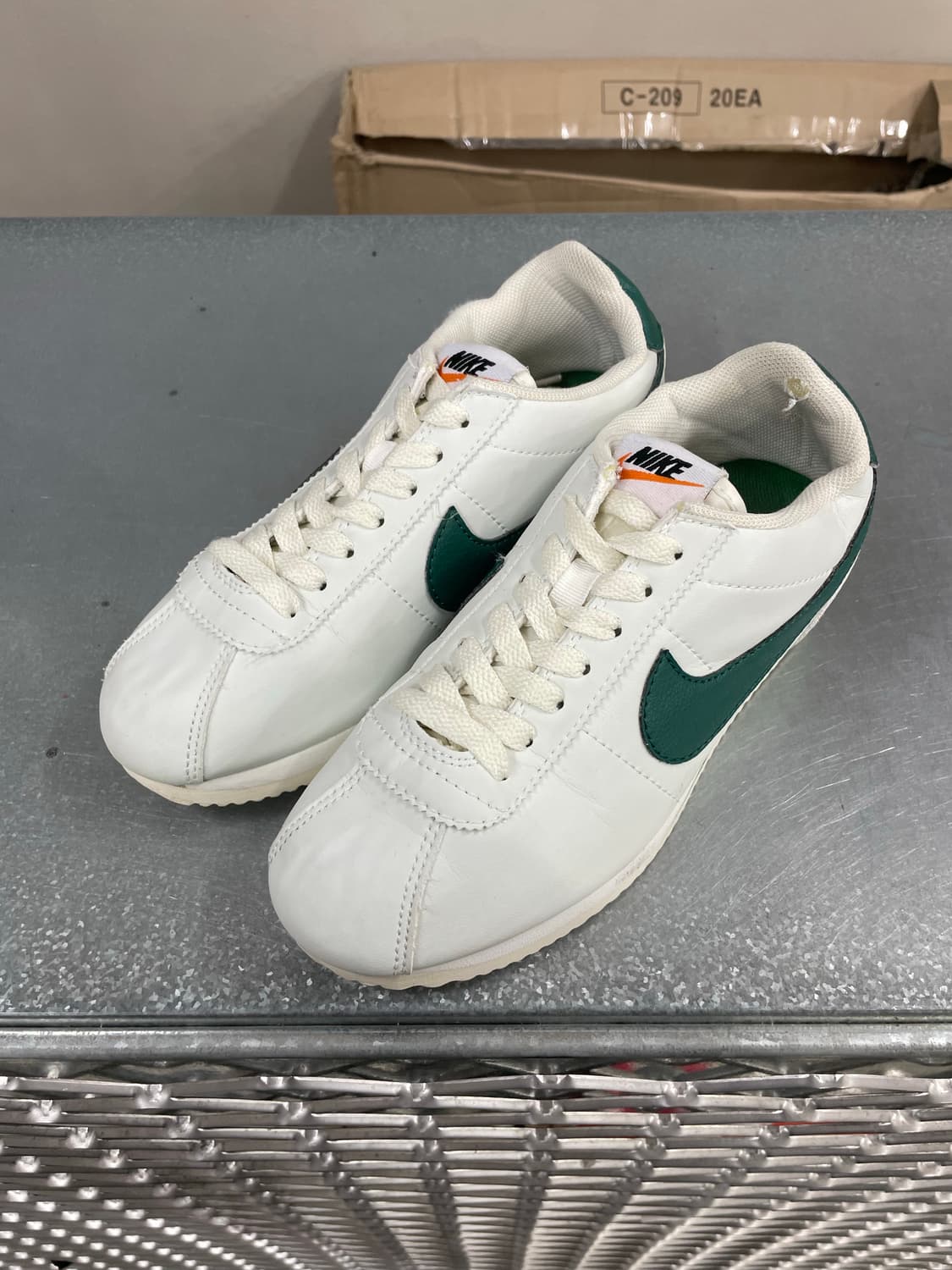 나이키 코르테즈 그린 앤 말라카이트 235 상품이미지2