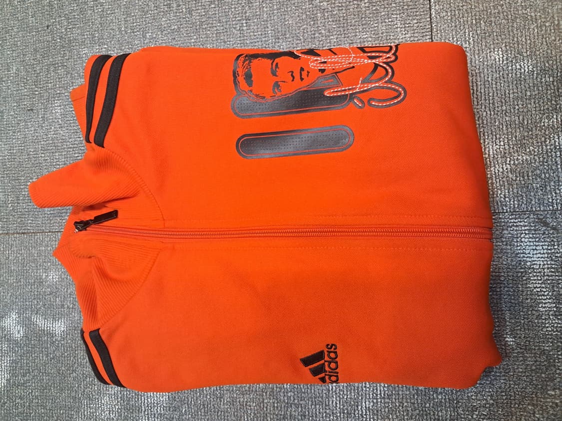 아디다스 ROBBEN 트랙탑 100아디다스 ROBBEN 트랙탑 오렌지색상 상품이미지3