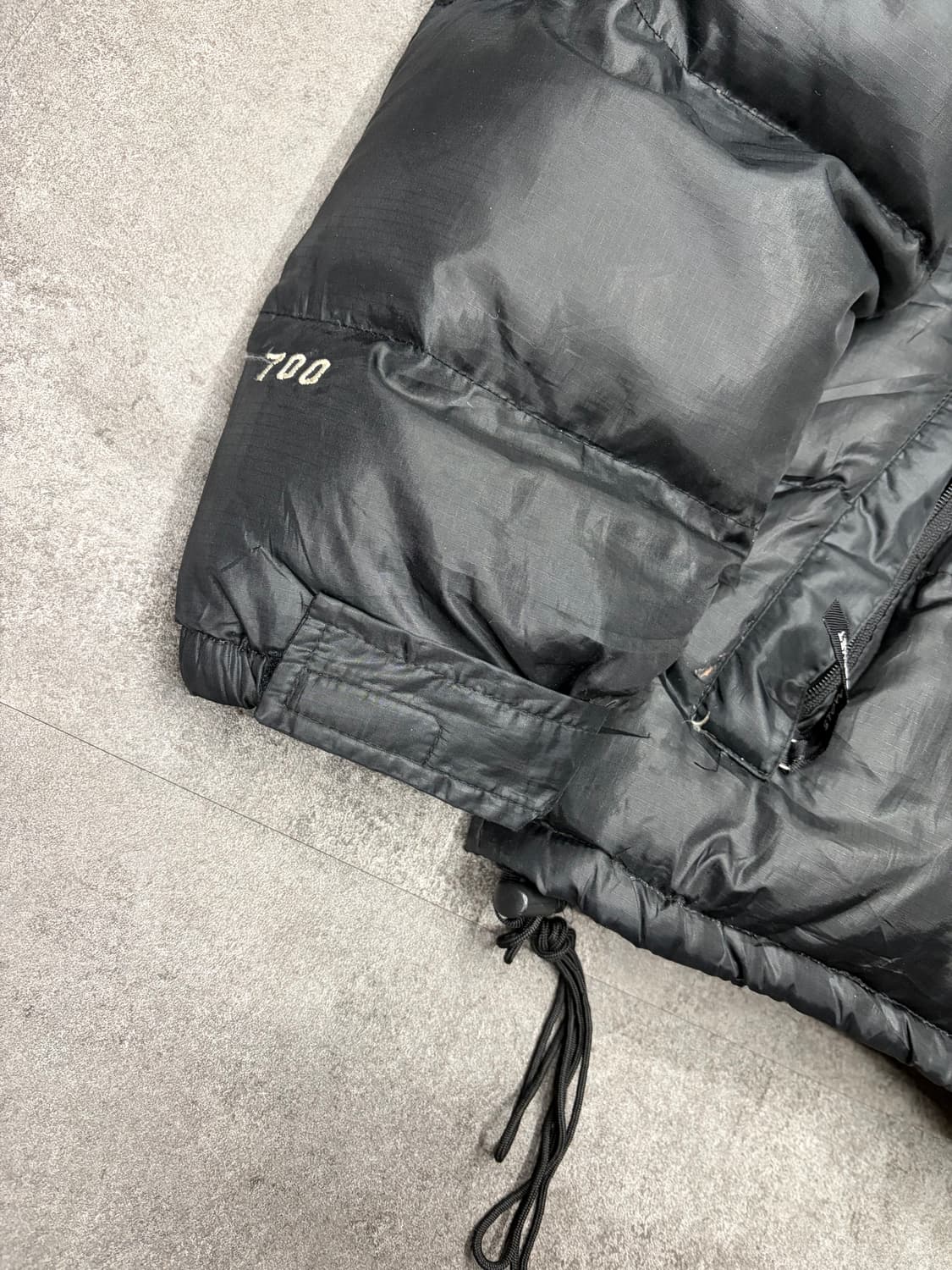 노스페이스 700 해외판 블랙 구형 눕시 구스패딩 상품이미지5