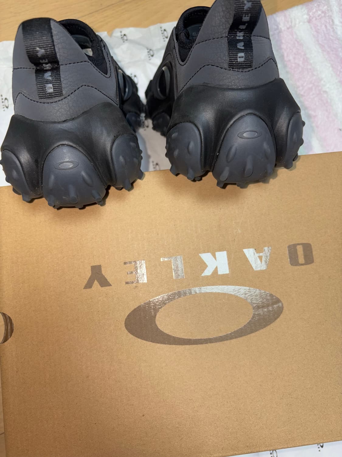 오클리 엣지 아이콘 블랙 245 상품이미지3