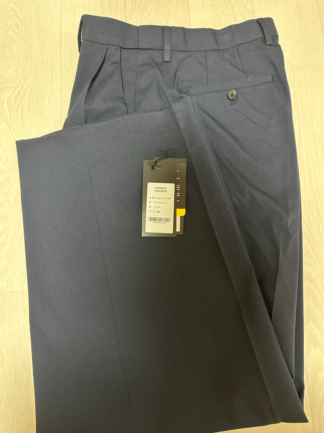 무신사 슈퍼 와이드 히든 밴딩 슬랙스[차콜 그레이] 상품이미지4