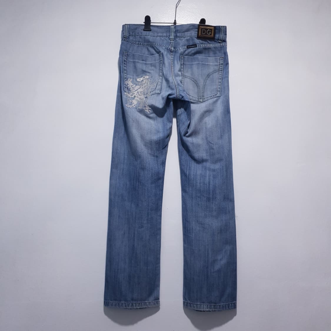 돌체앤가바나 드래곤 용 자수 DG 실버 플레이트 워싱 데님 팬츠 청바지 상품이미지1