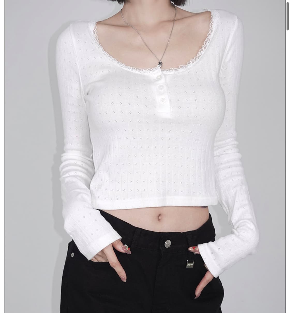 페일제이드 릴리 펀칭 버튼 티 네이비 상품이미지2