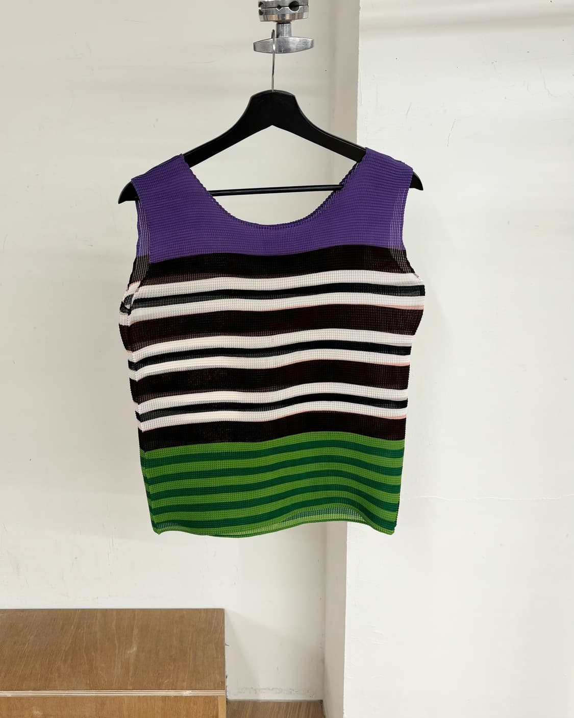 이세이 미야케 미 스트라이프 플리츠 슬리브리스 상품이미지1