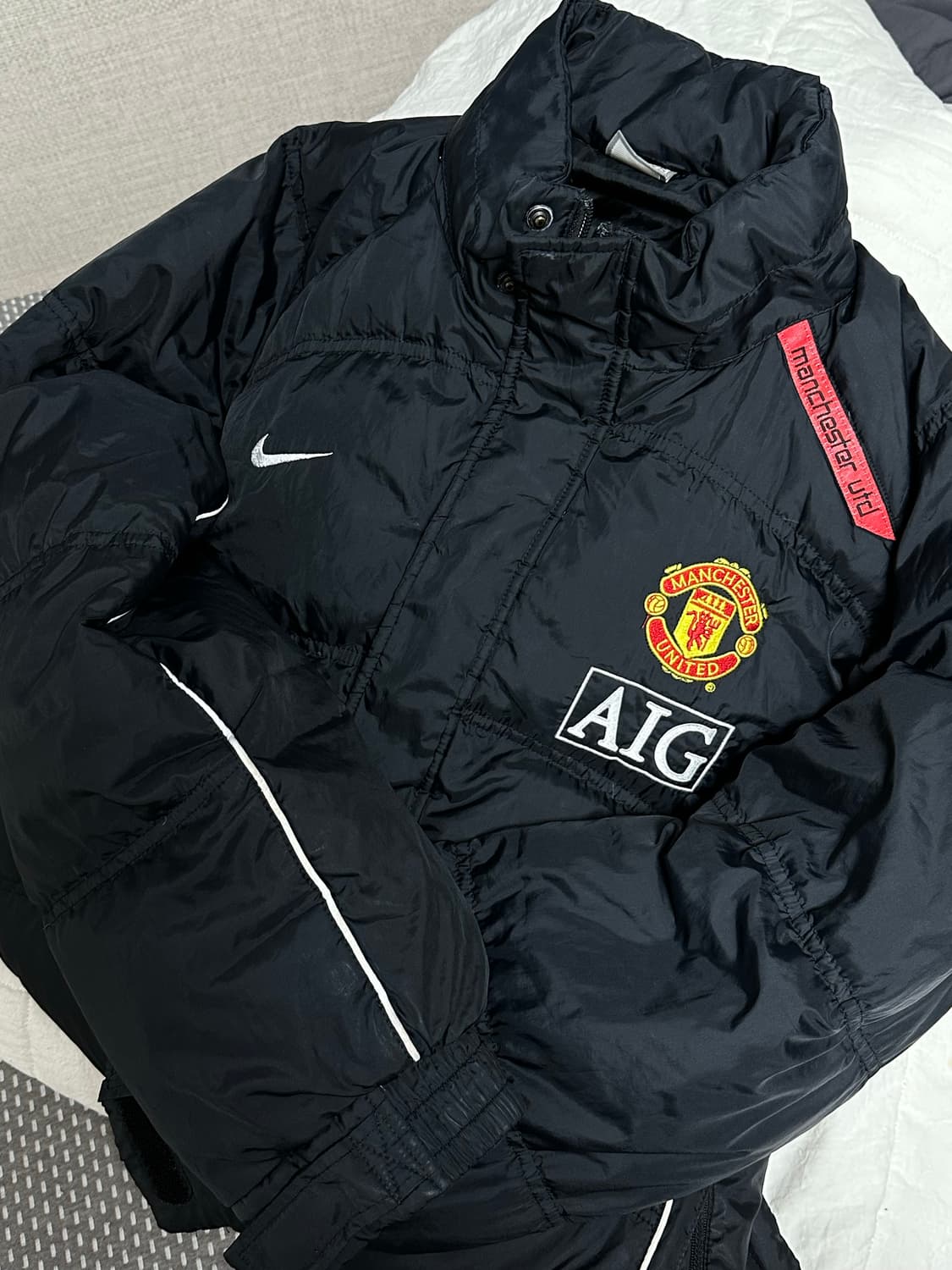 황유시절 AIG 나이키 맨유 패딩 미디움 축구 상품이미지1