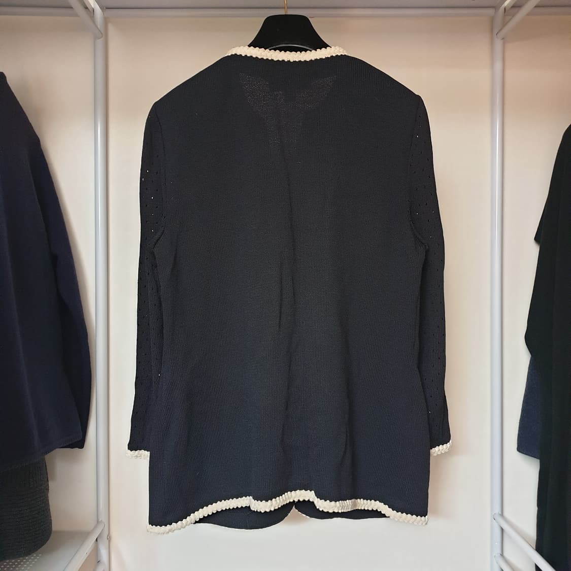 ST.JOHN 센존 컬렉션라인 럭셔리 진주&니트트림 패치포켓 집업 자켓 상품이미지3