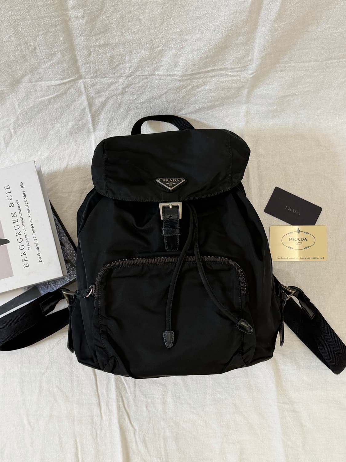정품 프라다 포코노 나일론 원포켓 백팩 미디움 상품이미지1