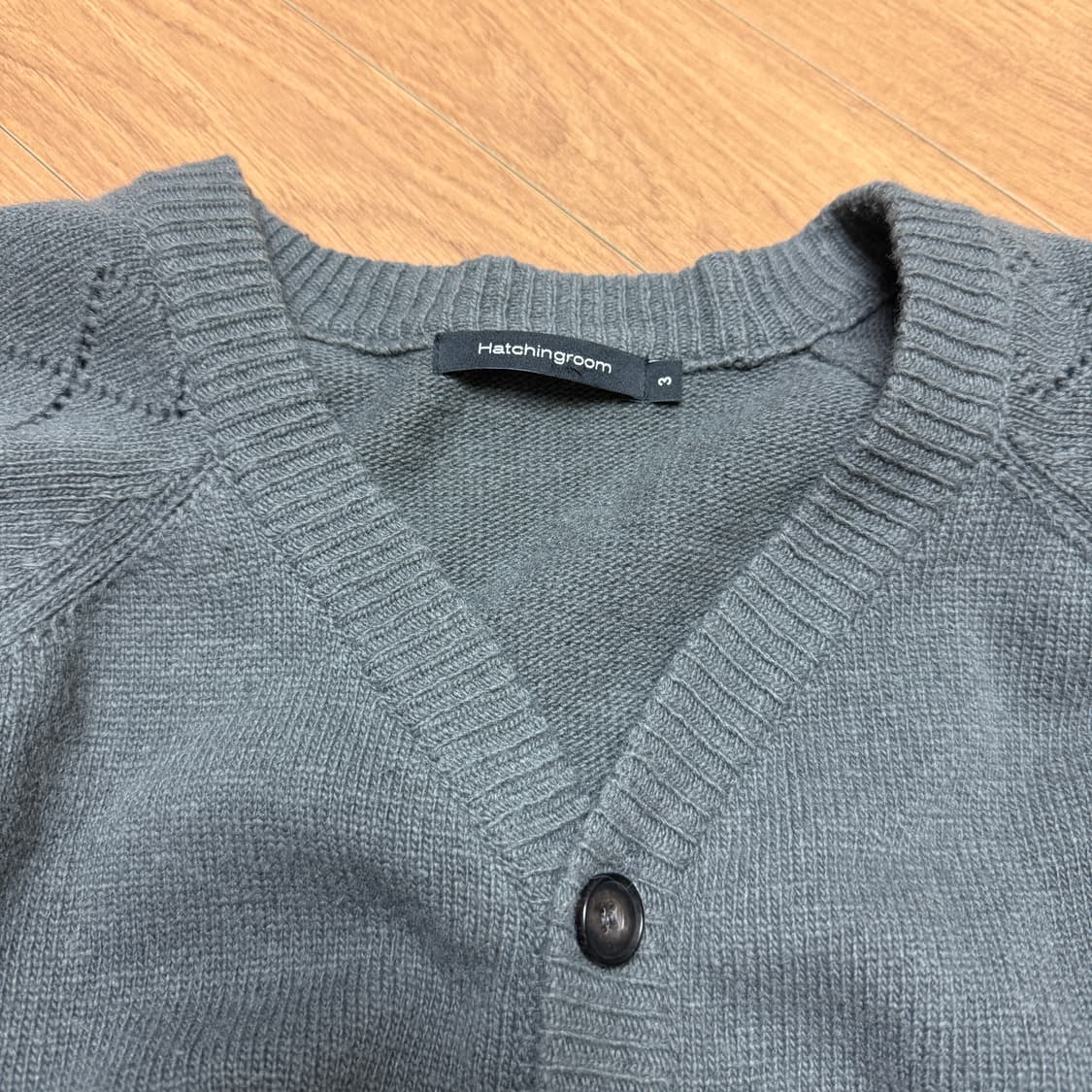 해칭룸 아가일 가디건 차콜 색상 2사이즈 상품이미지3