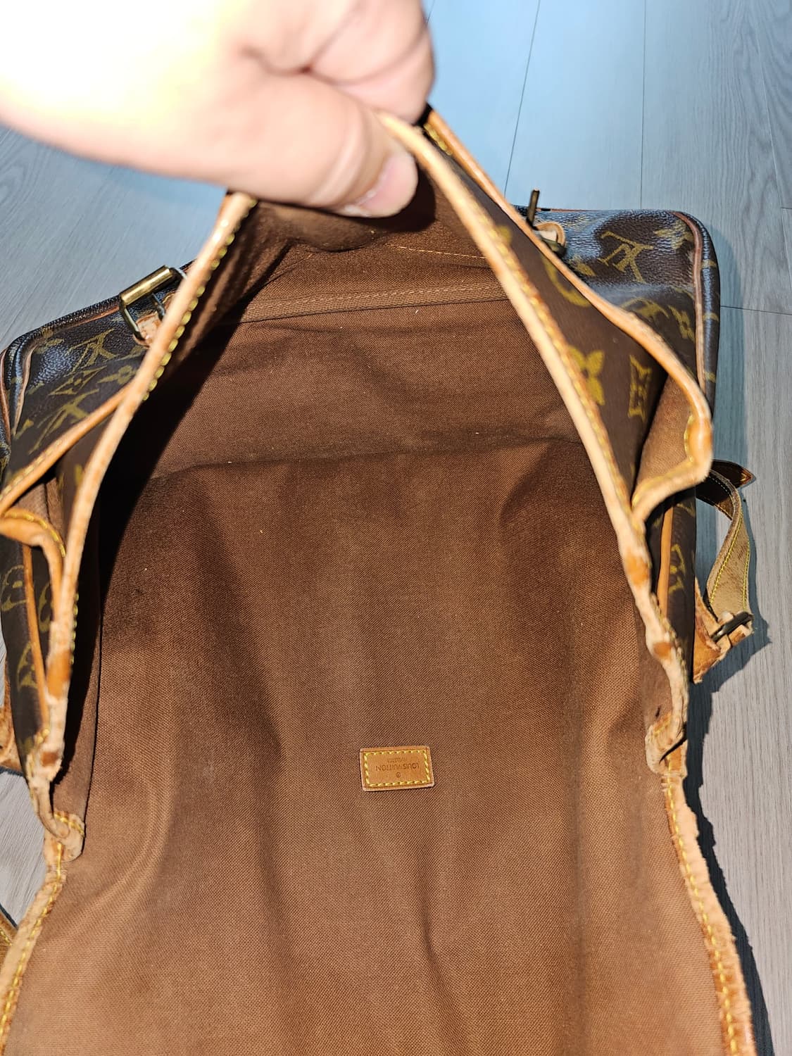 LOUIS VUITTON Gibeciere GM 상품이미지6