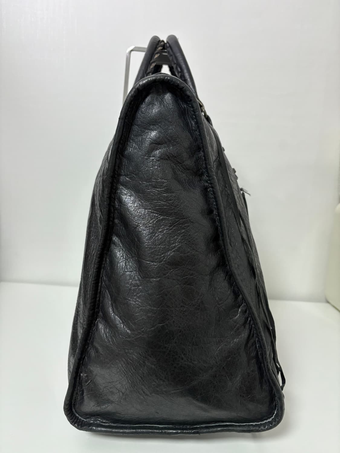 발렌시아가 위켄더 모터백 블랙 상품이미지2