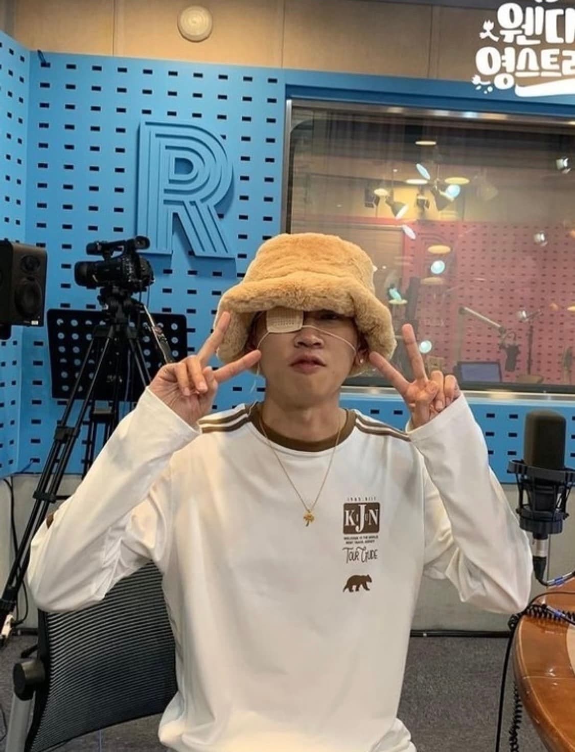 기준 투어가이드 풋볼티 네이비 상품이미지6