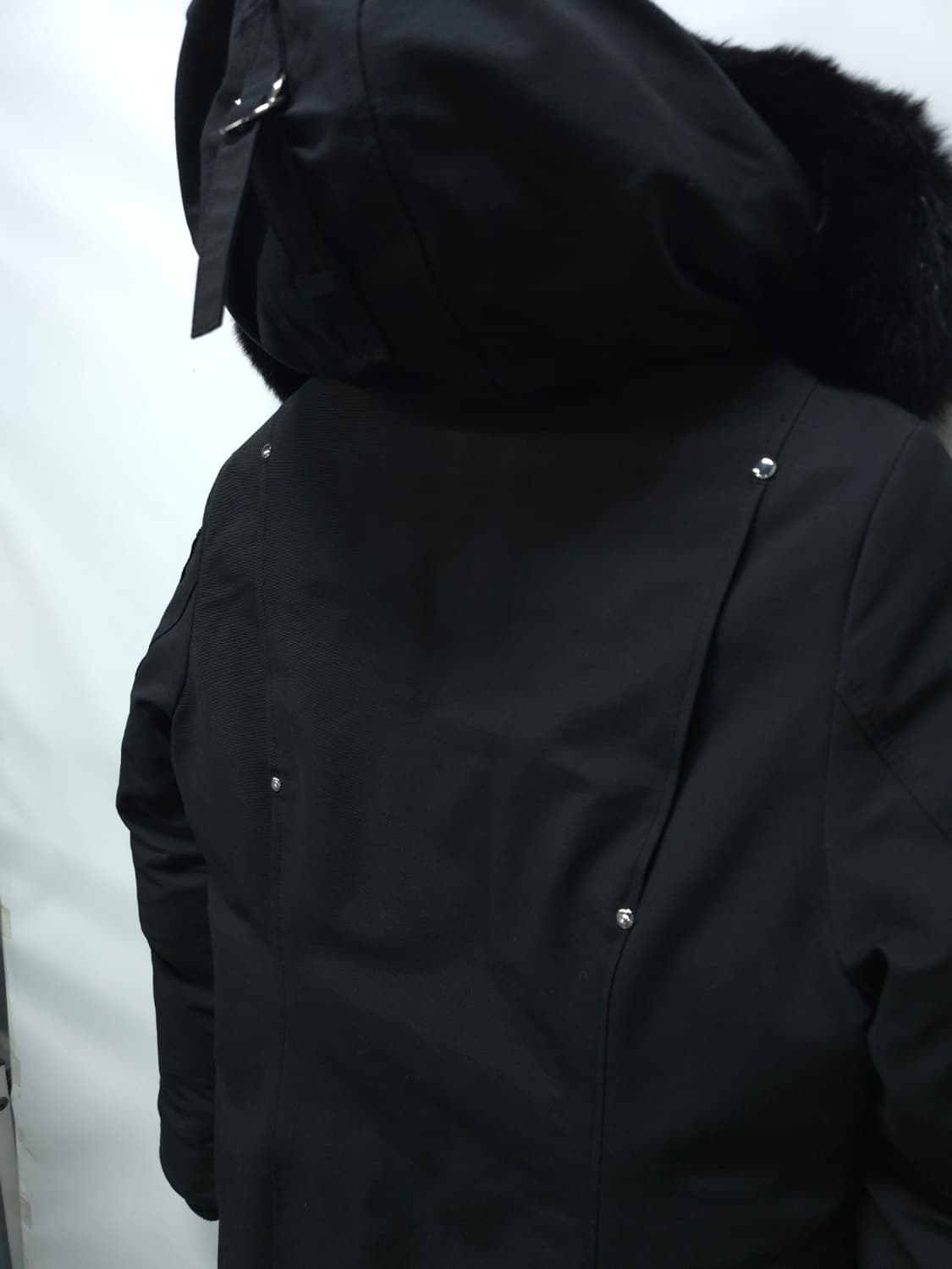 무스너클 스털링 블랙퍼 패딩 ( 여성 M/M ) 상품이미지6