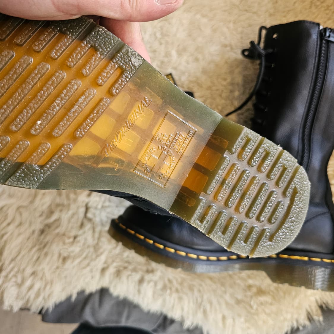 250 닥터마틴 14홀 부츠 워커 1b99 버지니아 상품이미지2