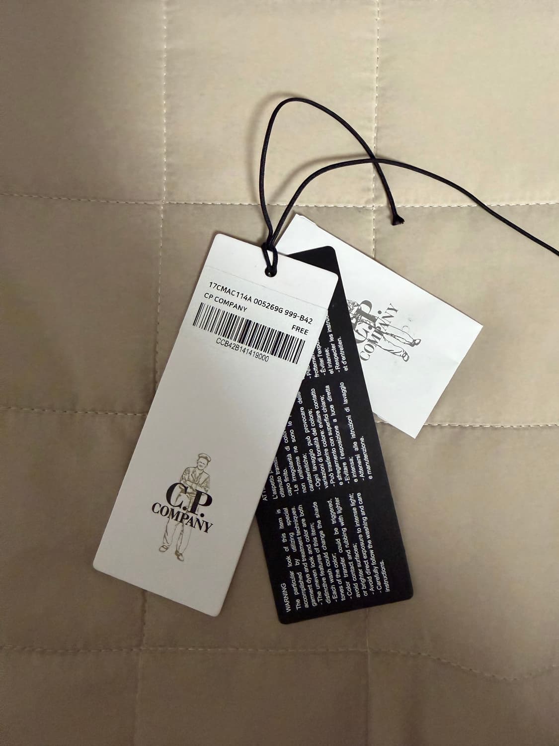 C.P. 컴퍼니 나일론 B 크로스바디 럭색 블랙 - 24FW 상품이미지5