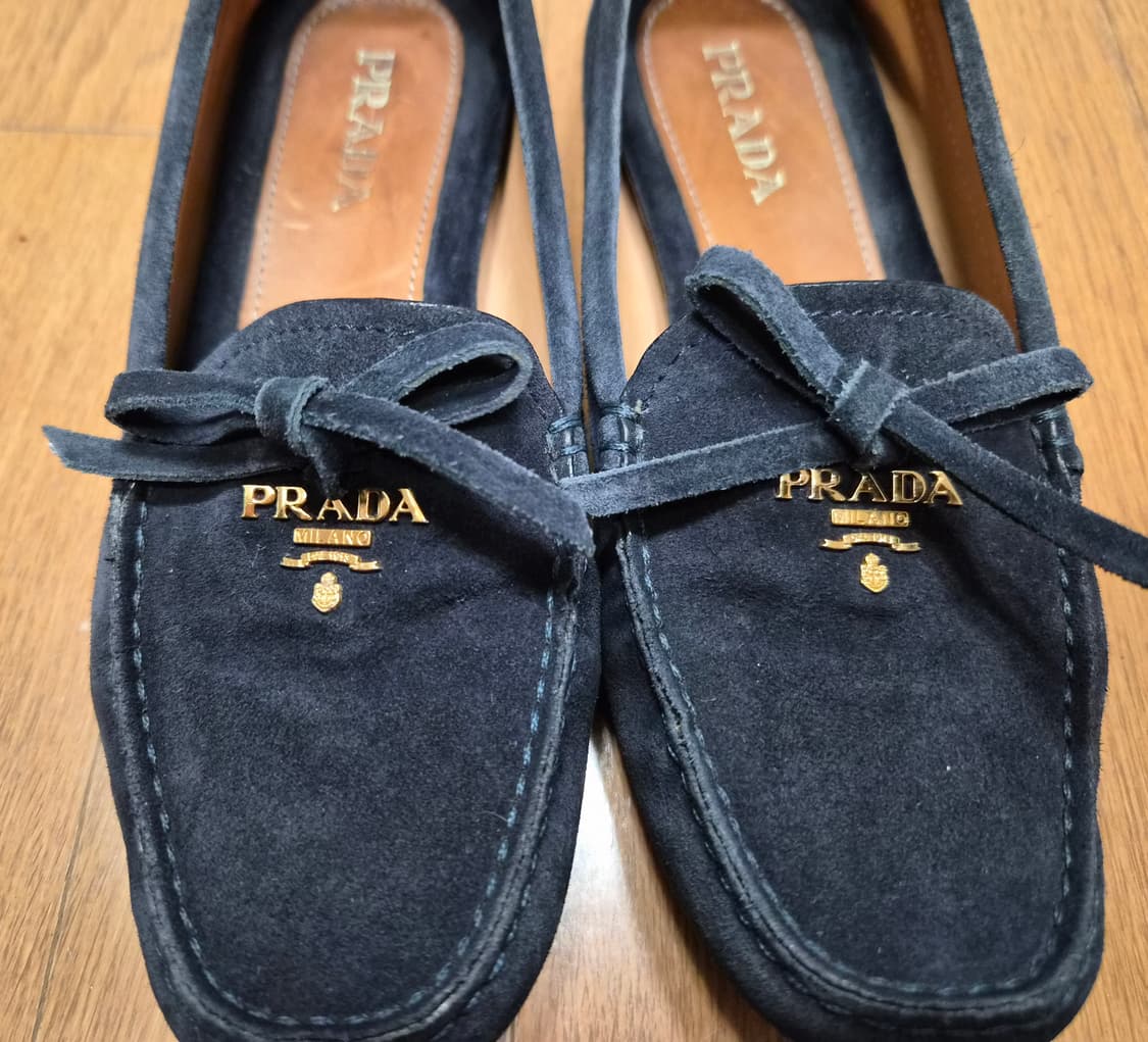 (정품) 프라다 리본 로고 로퍼 35.5 (여성 명품 구두 신발 스니커즈 상품이미지1