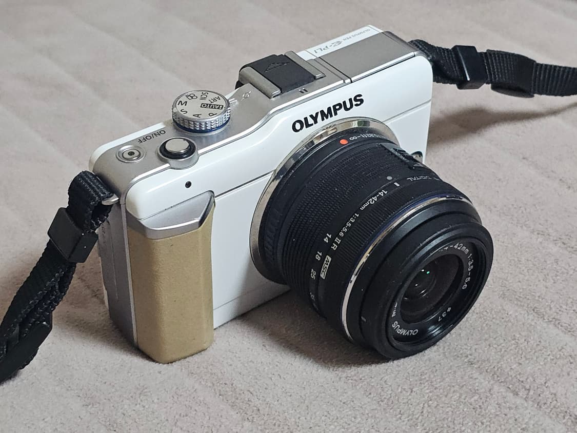 올림푸스 PEN E-PL1 미러리스 카메라 상품이미지3