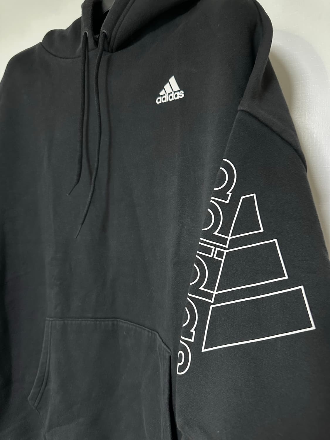 아디다스 블랙 후드티 A/M 사이즈 상품이미지2