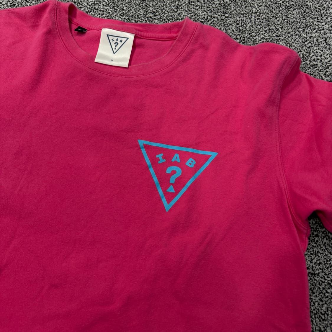 아이앱스튜디오 X 게스 반팔티  상품이미지9