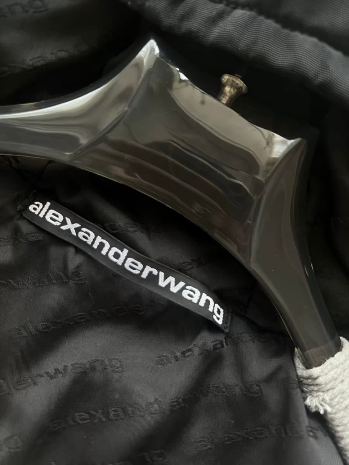 (~3/1까지만) 알렉산더왕 로고 패치 크롭 데님 패딩 xs 상품이미지4