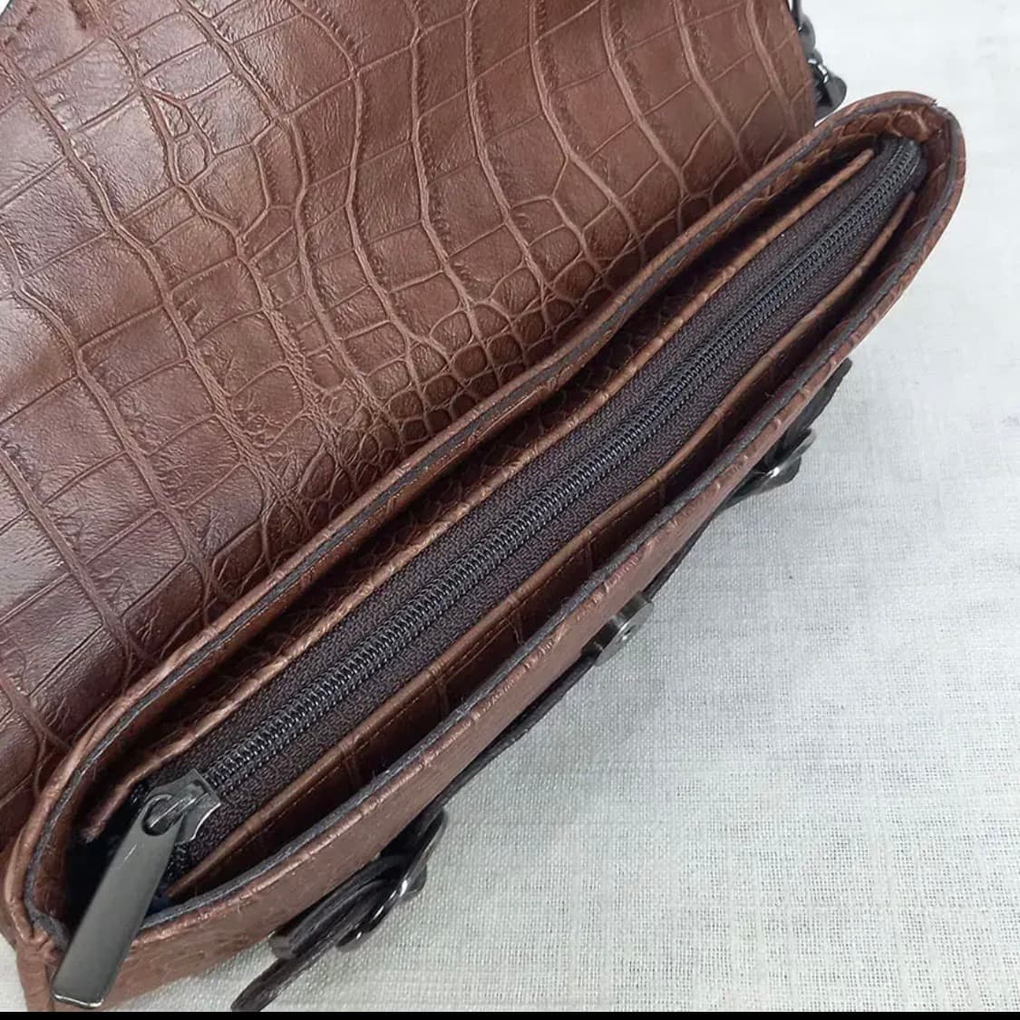 갸루 빈티지 버클 레더 숄더백 상품이미지4