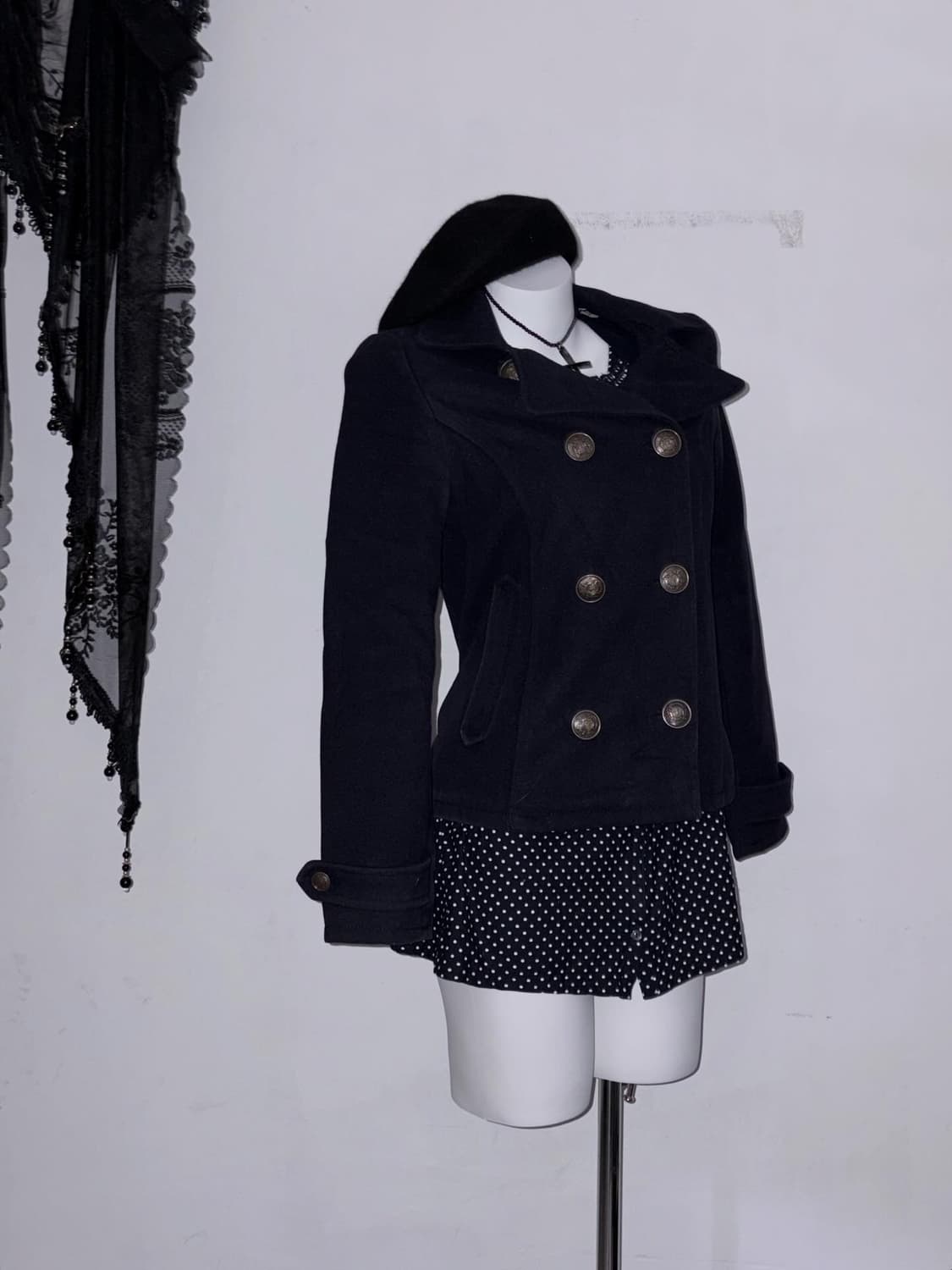 공겜여주&도쿄 코디세트 3pcs (땡땡이프릴, 00s 코트, 리본) 상품이미지1