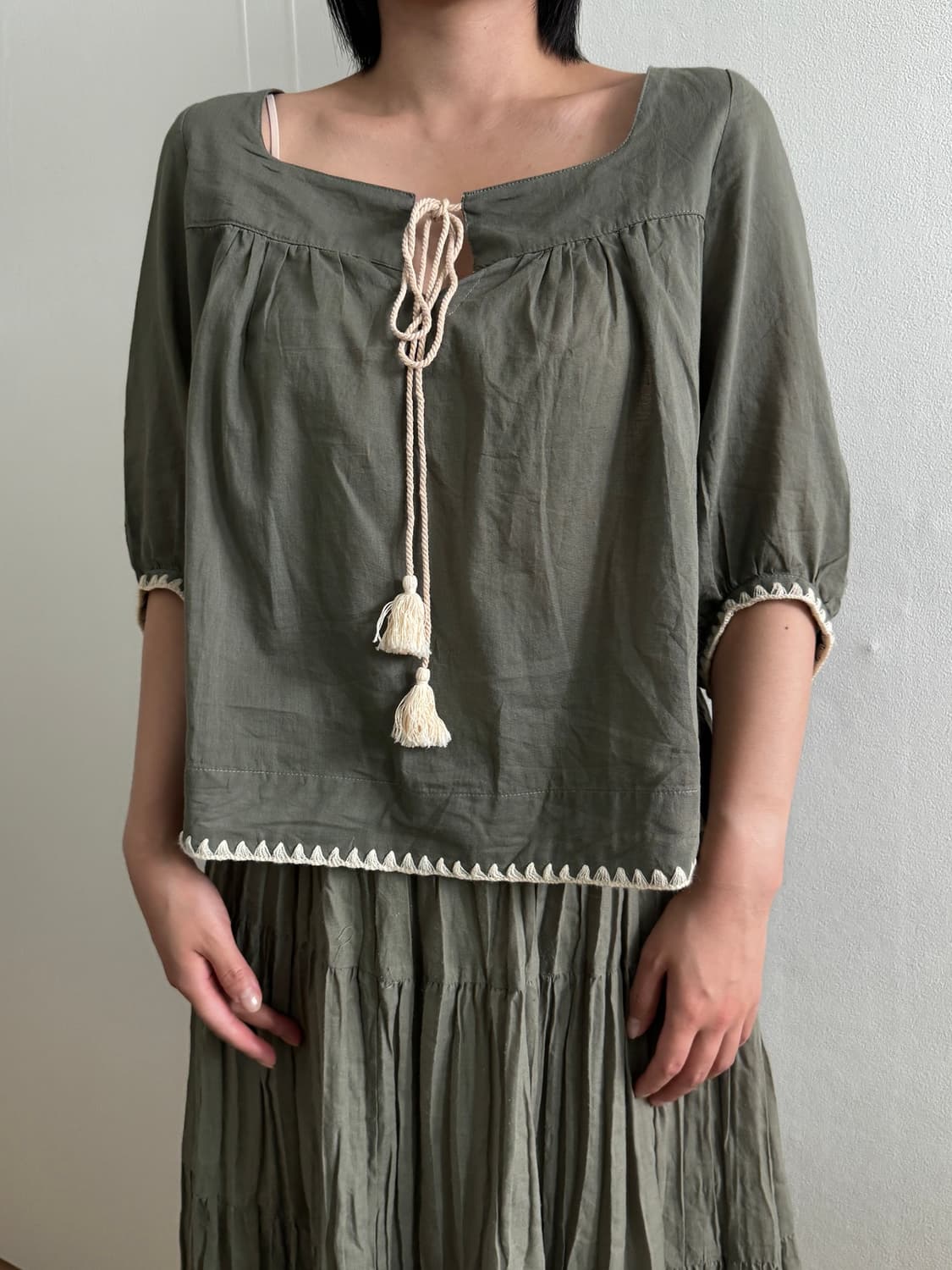 Khaki Tassel Trim Blouse 상품이미지4